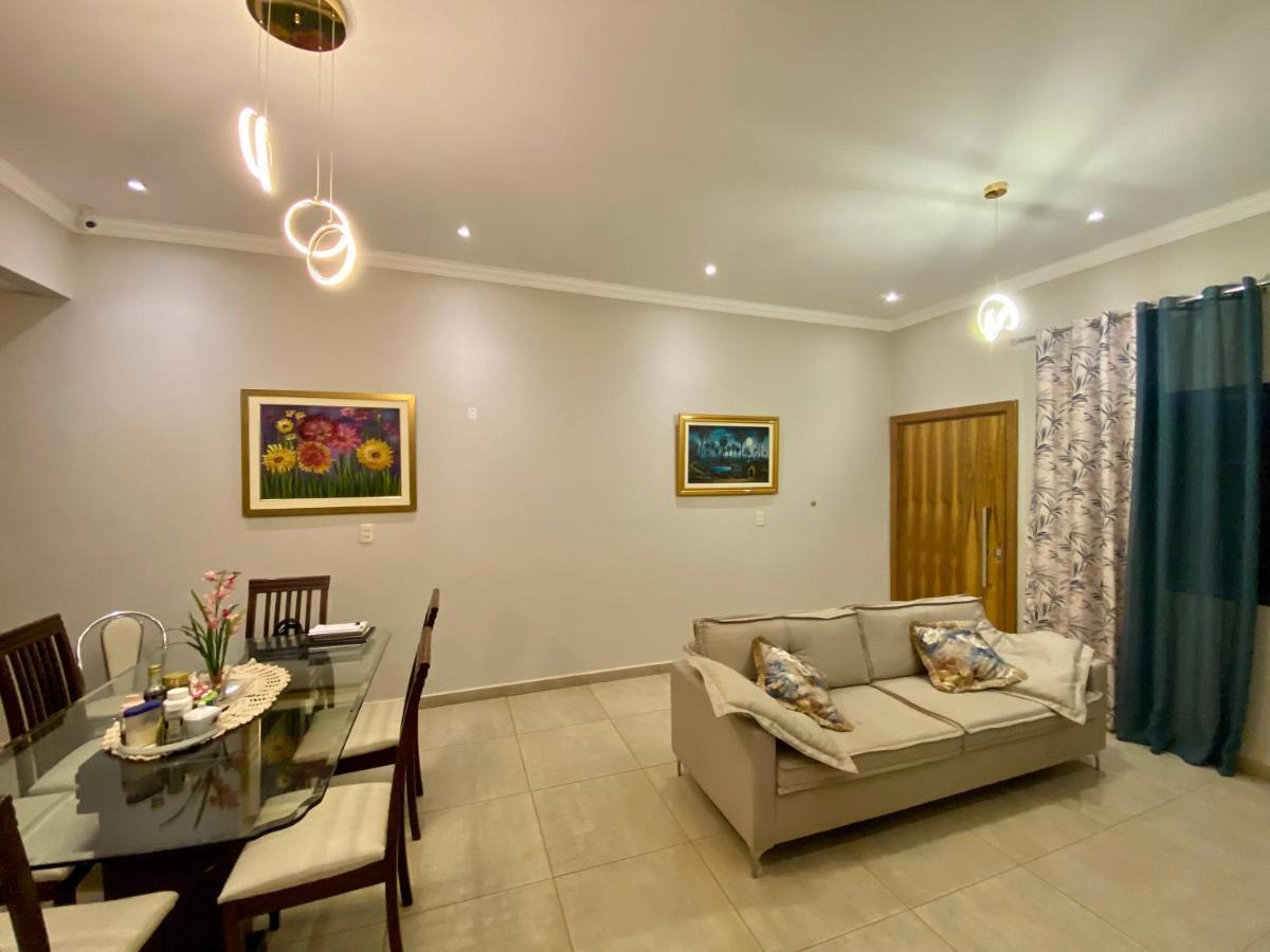 Agradable casa independiente con jardín y estacionamiento Ciudad del Este Exterior foto