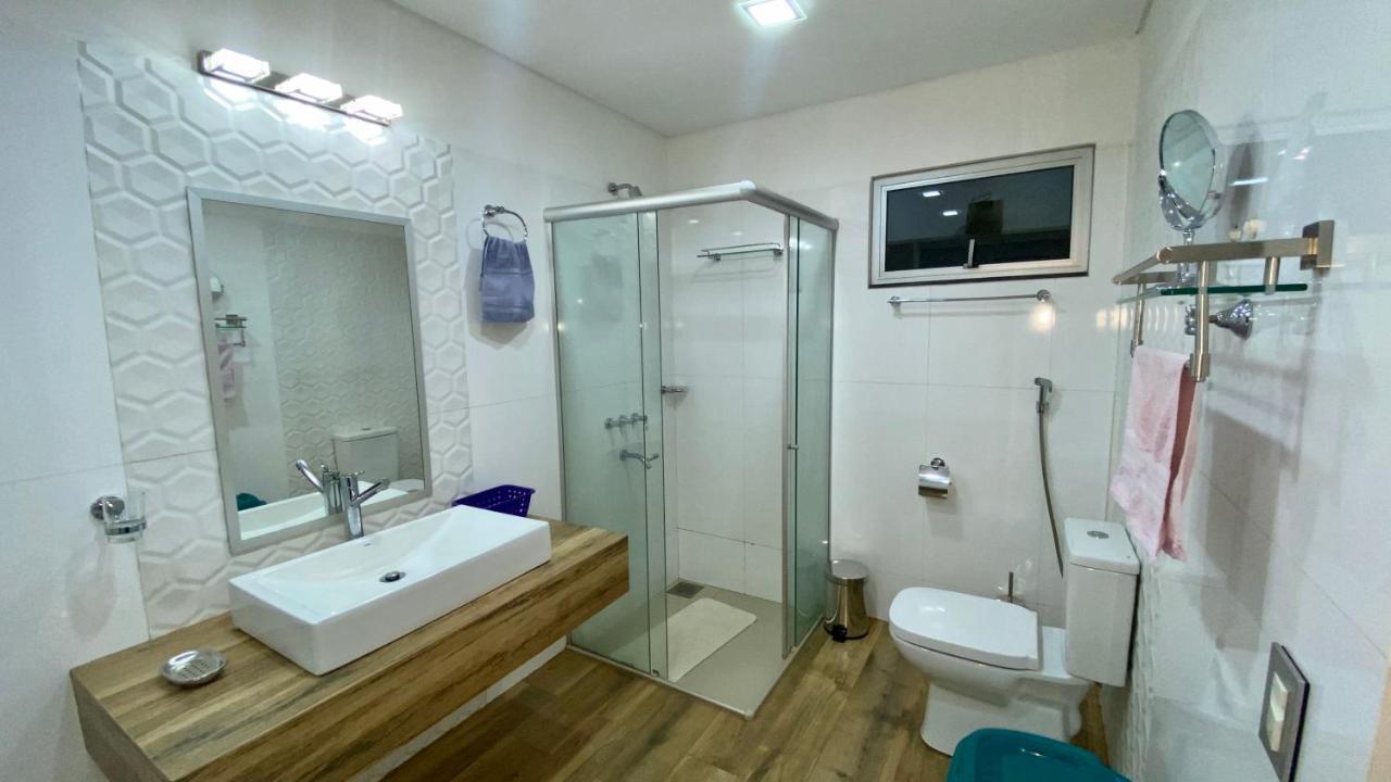Agradable casa independiente con jardín y estacionamiento Ciudad del Este Exterior foto